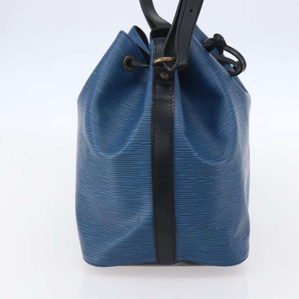 Louis Vuitton Petit Noe Handbag Blue Leather Good condition - Inside View