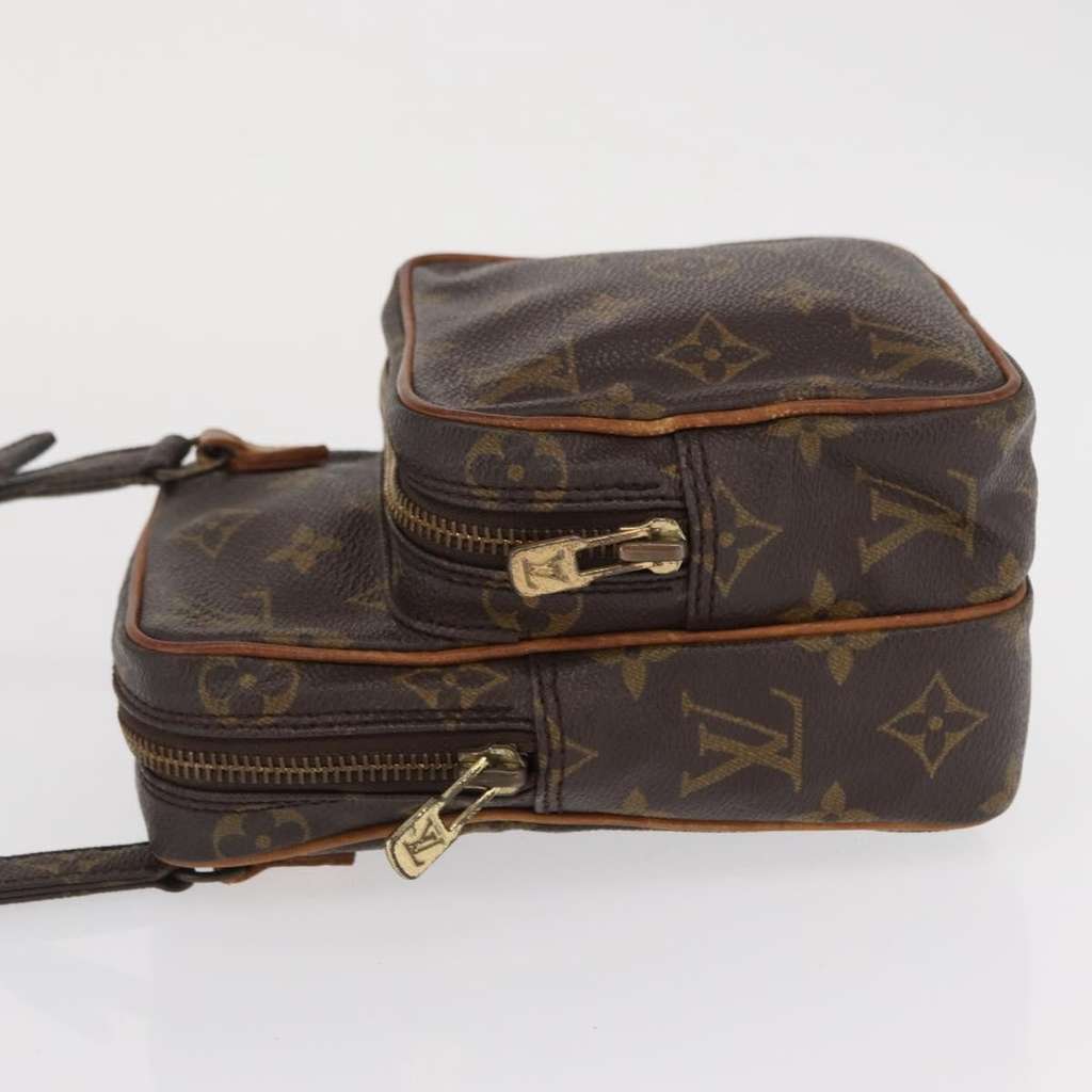 Louis Vuitton Amazone Bag Brown Canvas Fair condition - Model View