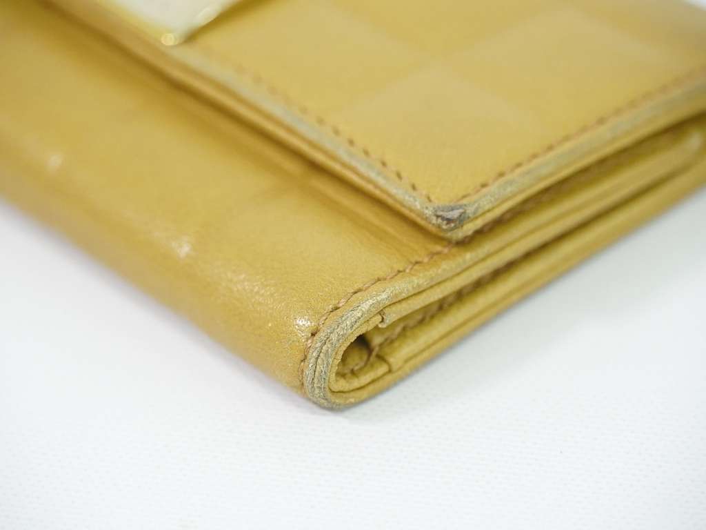 Chanel Chocolate Bar 6 Key Holder Beige Leather Good condition - Box View