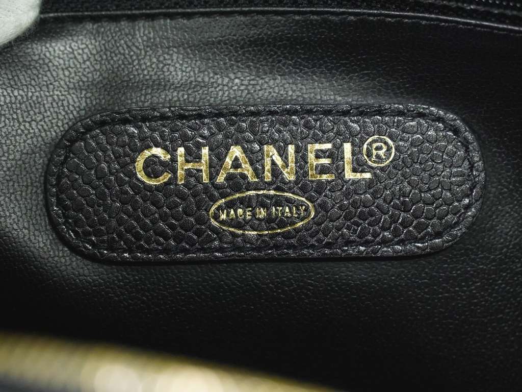 Chanel Vintage Front Pocket Tote Black Leather Good condition - Box View
