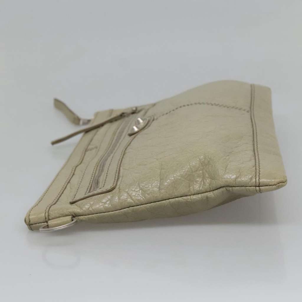 Balenciaga Classic City Clip Pouch Beige Leather Good condition - Model View