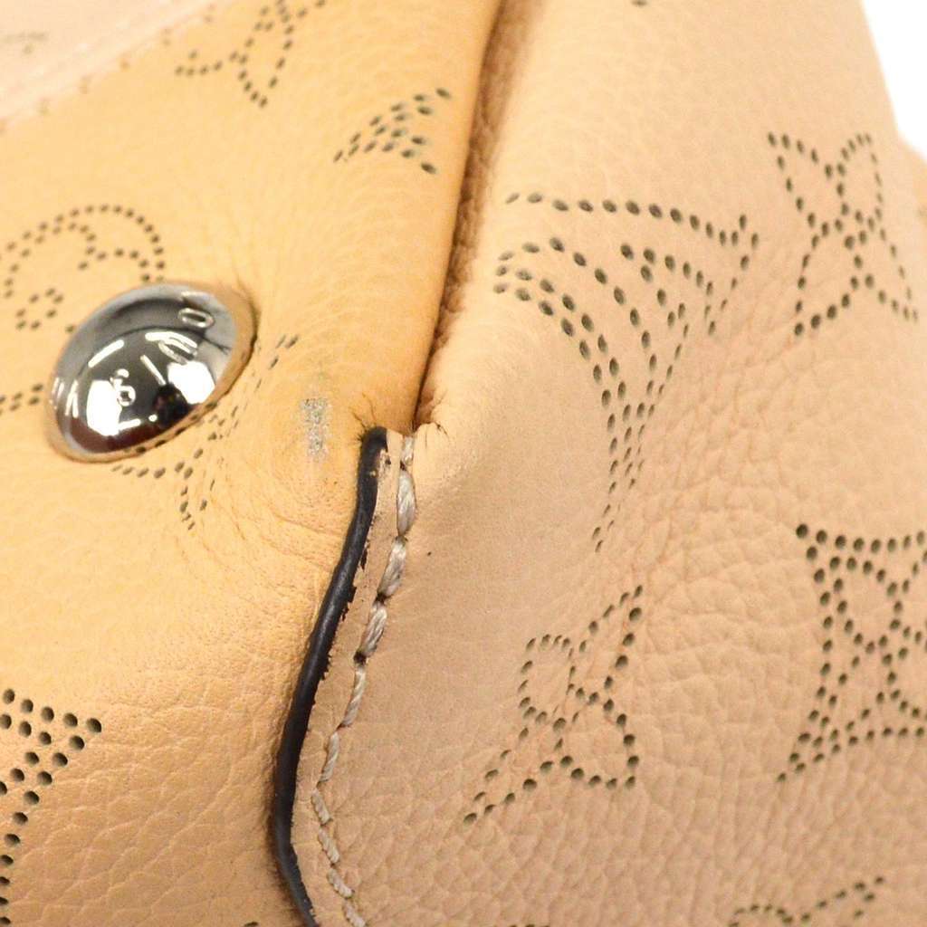 Louis Vuitton Hina Handbag Beige Leather Good condition - Box View