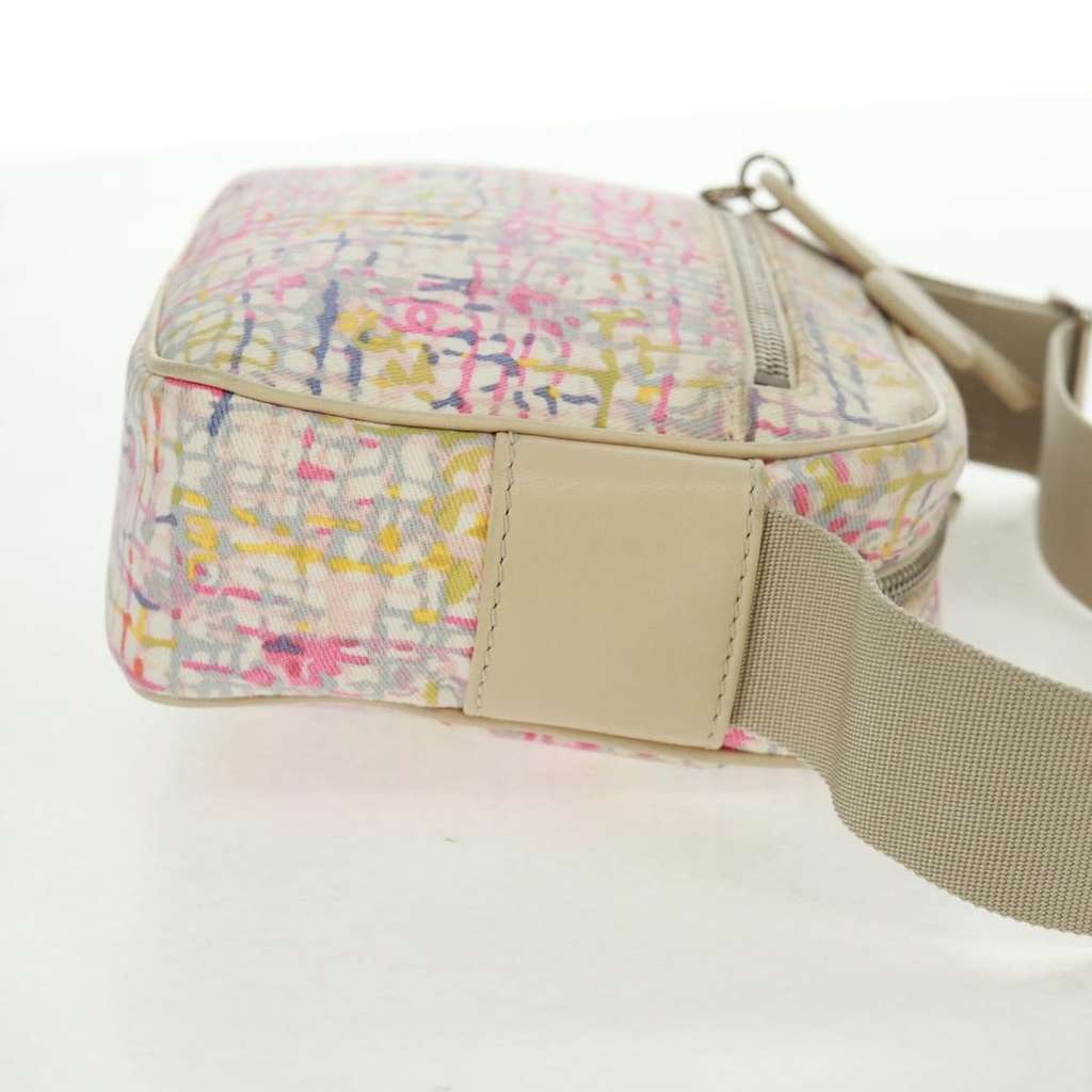 Chanel Vintage Clover Camera Bag Other Canvas Good condition - Model View
