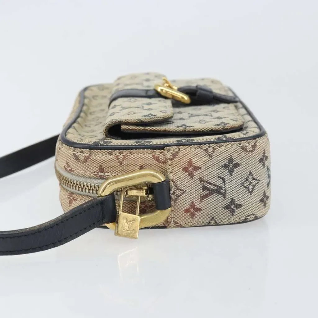 Louis Vuitton Juliette Crossbody Bag Blue Canvas Good - Model View