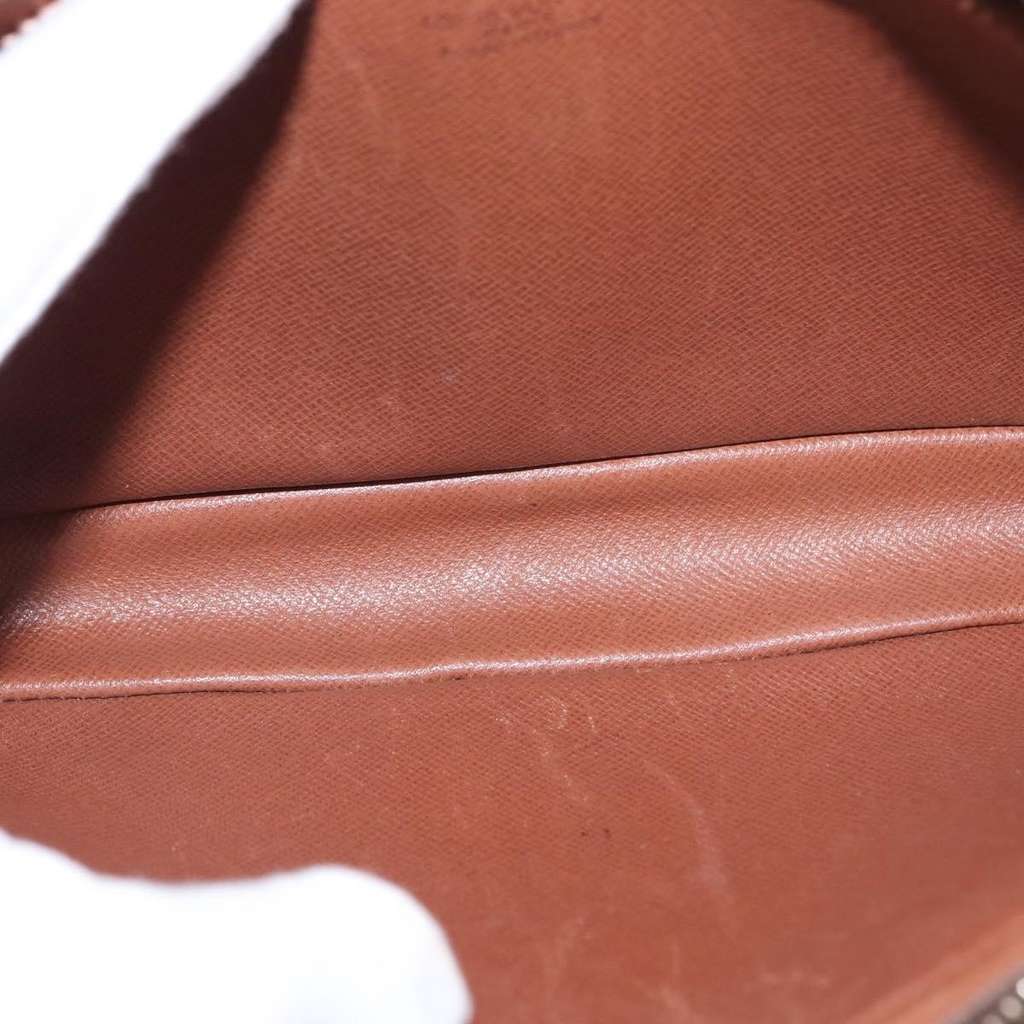 Louis Vuitton Marly Dragonne Clutch Brown Canvas Good condition - Box View