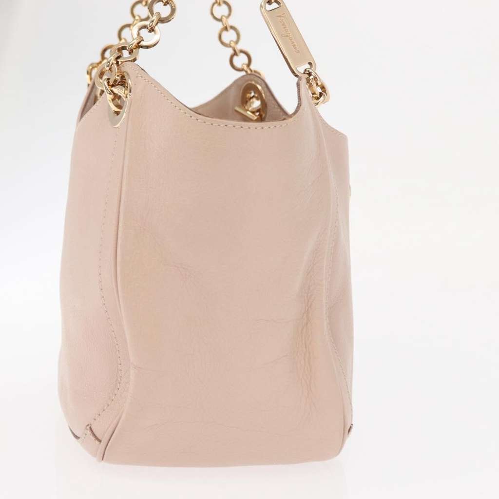 Salvatore Ferragamo Betulla Chain Tote Pink Leather Good condition - Model View