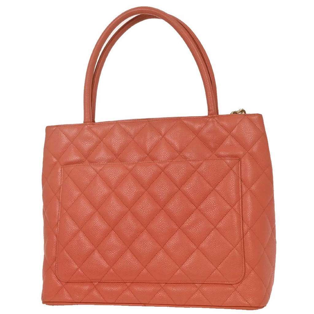 Chanel Medallion Tote Pink Leather Good condition - Back View