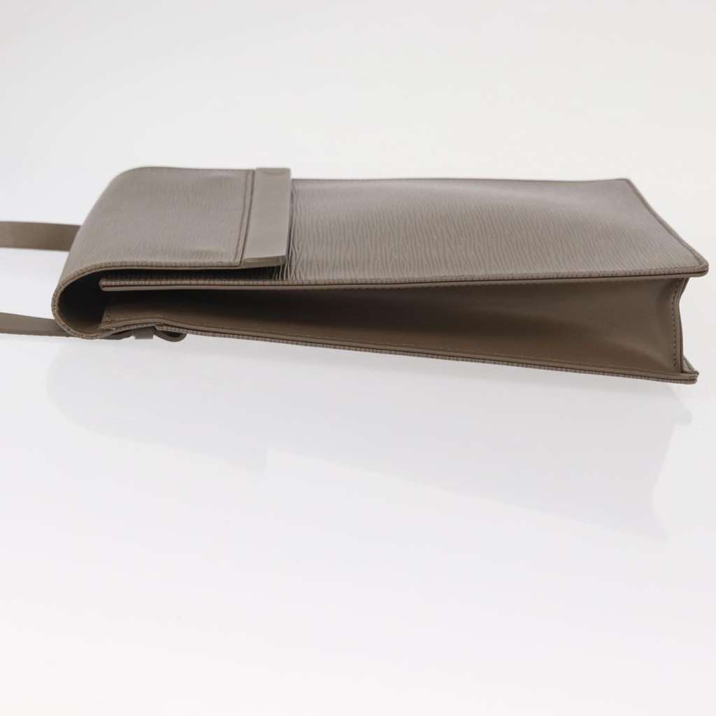 Louis Vuitton Ramatuelle Handbag Purple Leather Good condition - Model View