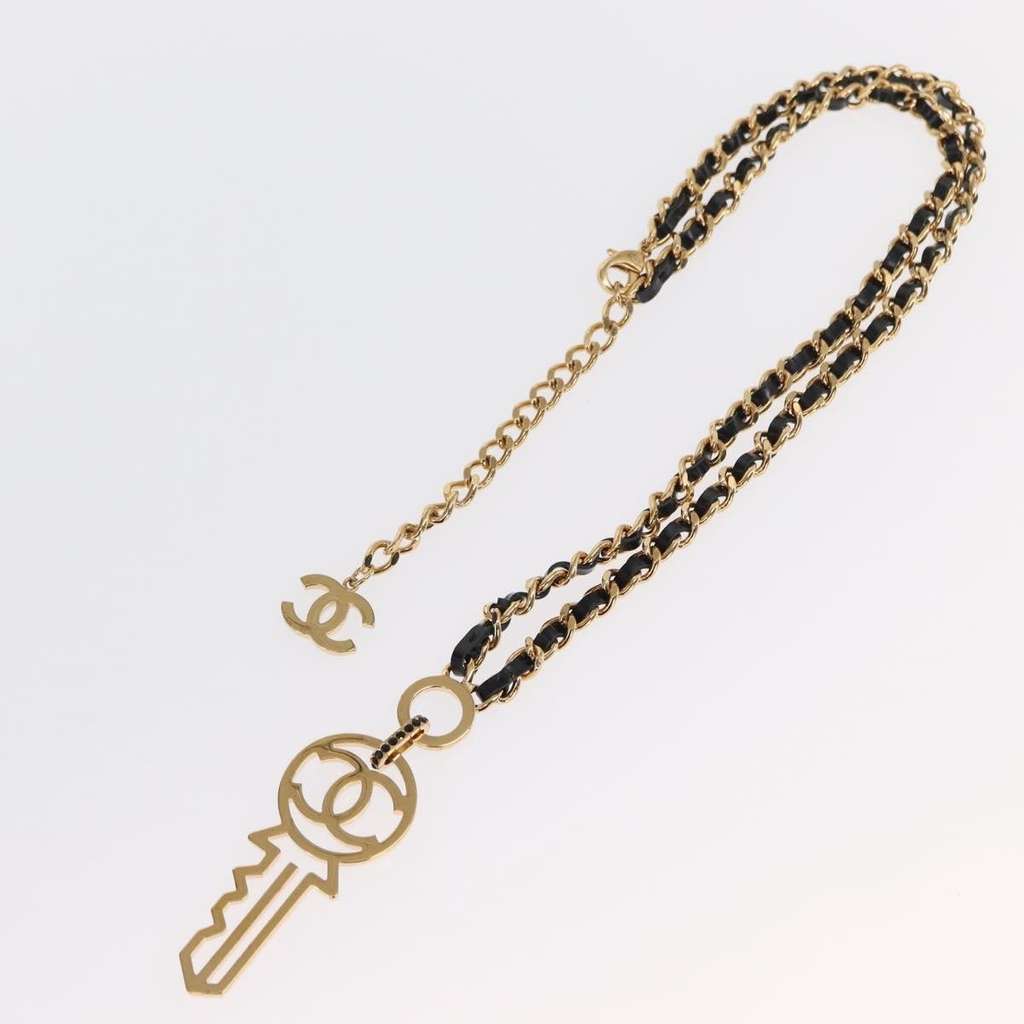 Chanel CC Key Pendant Necklace Gold Metal Good condition - Inside View