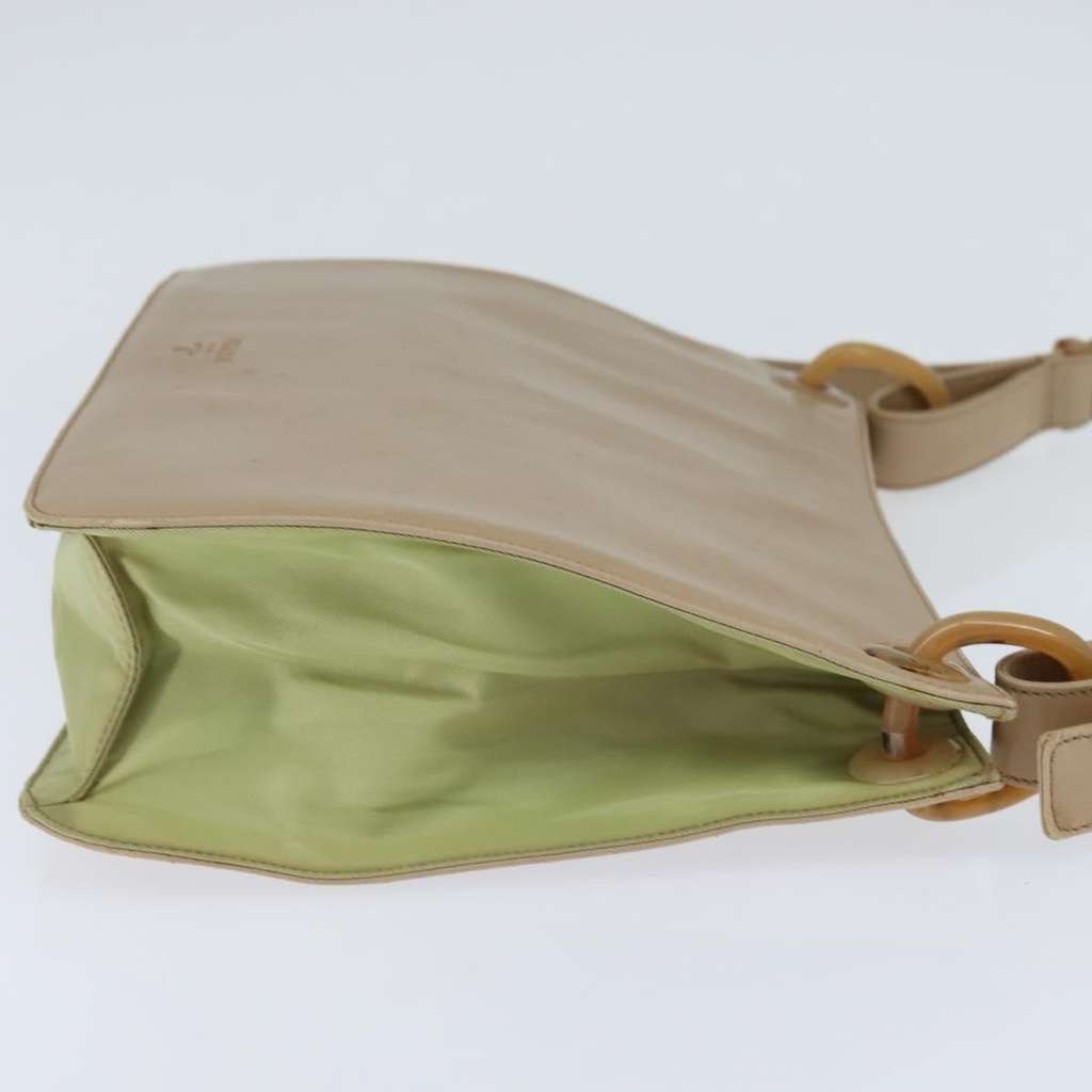 Prada Vintage Shoulder Bag Beige Leather Good condition - Model View