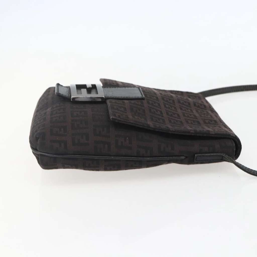 Fendi Vintage Flap Crossbody Bag Brown Canvas Good condition - Model View