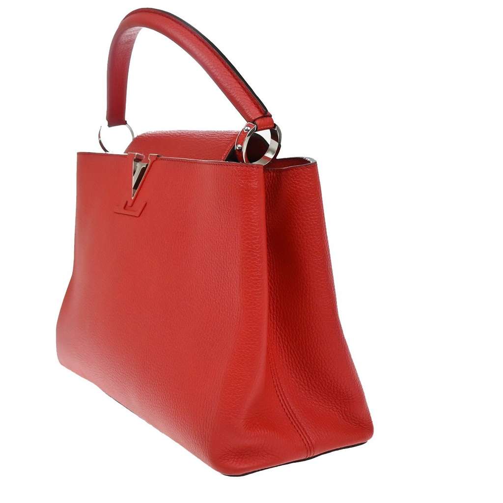 Louis Vuitton Capucines Bag Red Leather Good condition - Inside View
