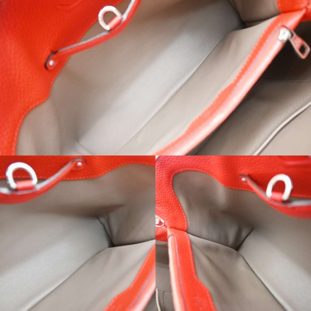 Louis Vuitton Capucines Bag Red Leather Good condition - Box View