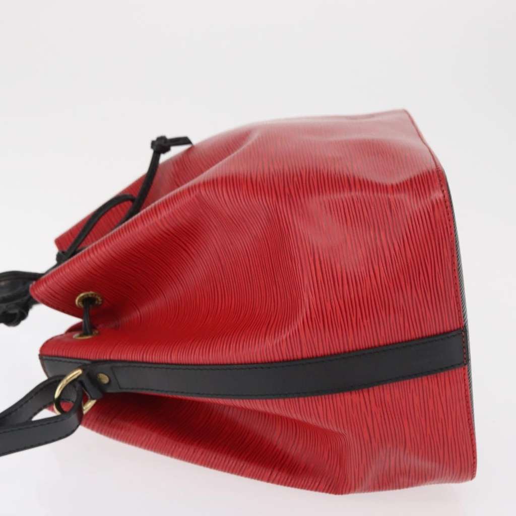 Louis Vuitton Bicolor Petit Noe Handbag Red Leather Good condition - Model View