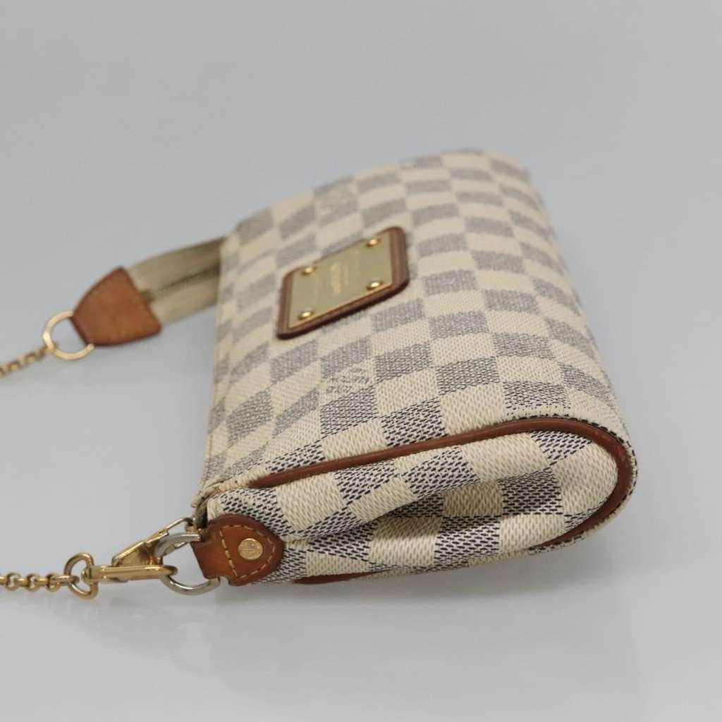 Louis Vuitton Eva Handbag Beige Canvas Good condition - Model View