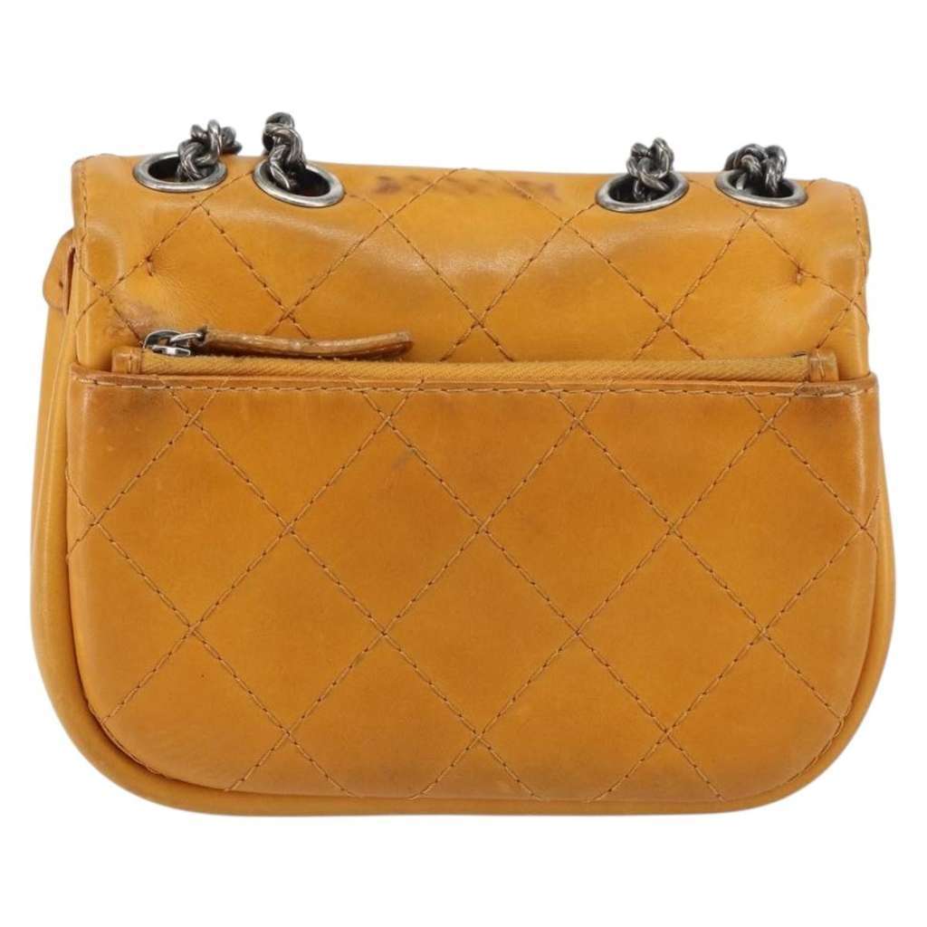 Chanel Chain Flap Bag Orange Leather Good condition - Back View