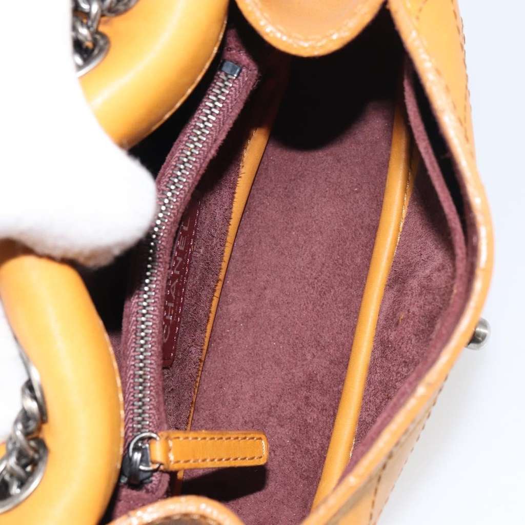 Chanel Chain Flap Bag Orange Leather Good condition - Box View