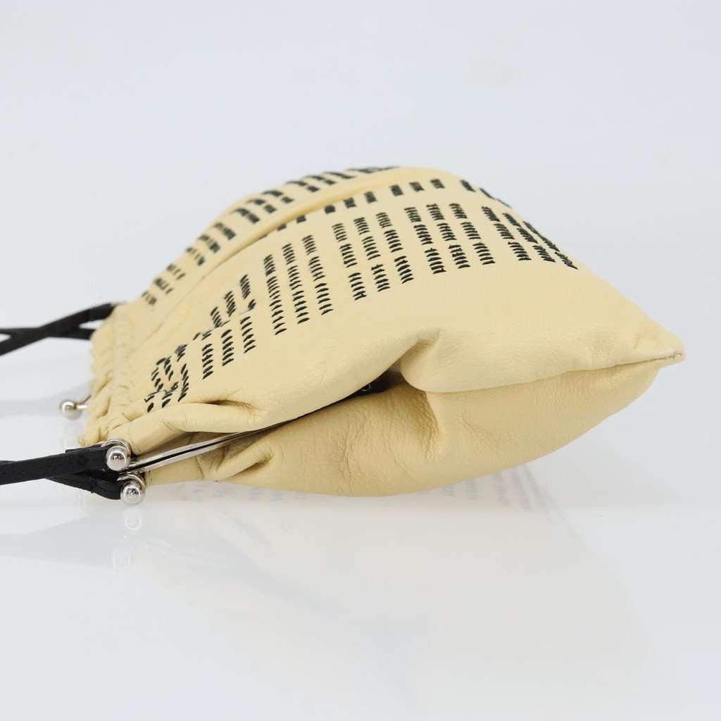 Miu Miu Kisslock Frame Top Handle Bag Beige Leather Good condition - Model View