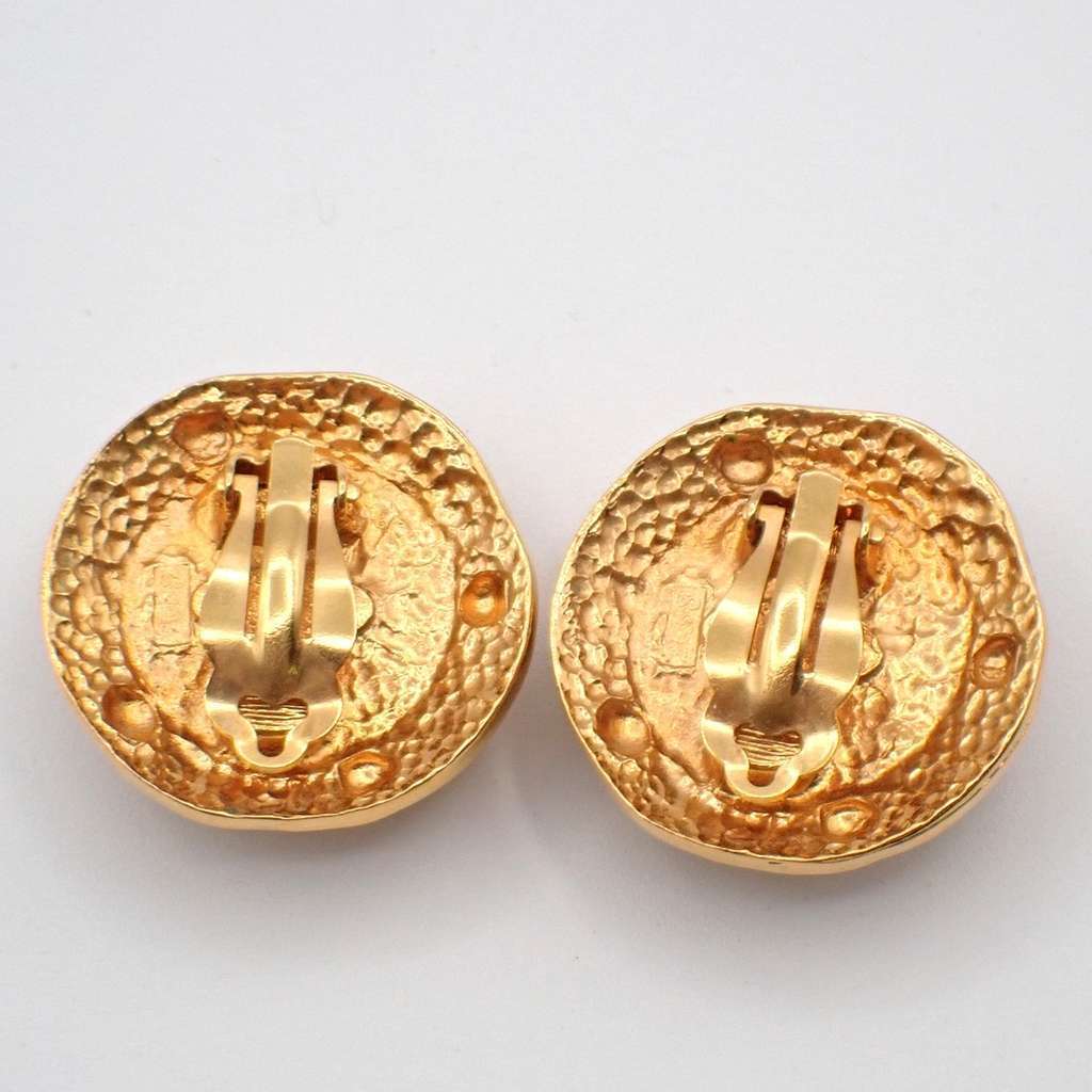 Chanel Vintage Round Clip-On Earrings Gold Metal Good condition - Back View