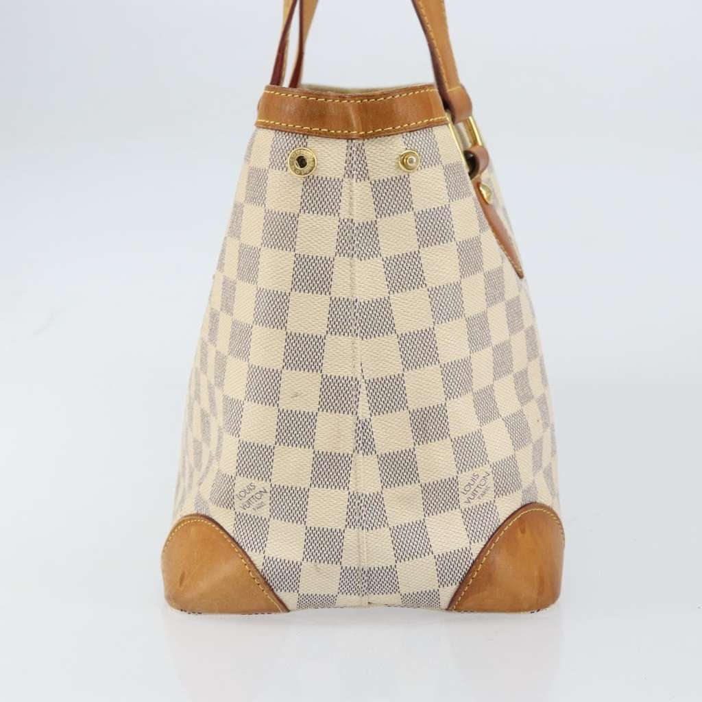 Louis Vuitton Hampstead Handbag Beige Canvas Fair condition - Model View