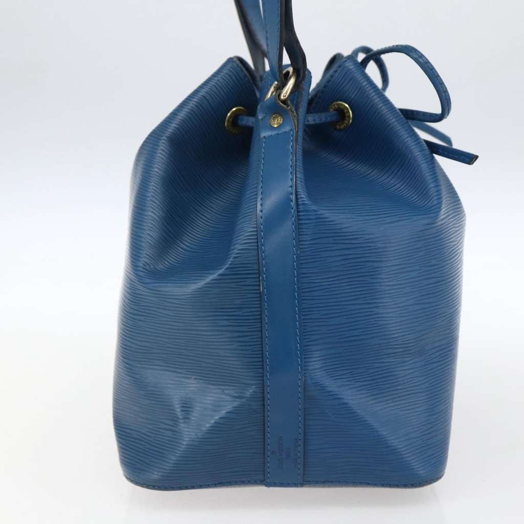 Louis Vuitton Noe Handbag Blue Leather Fair condition - Inside View