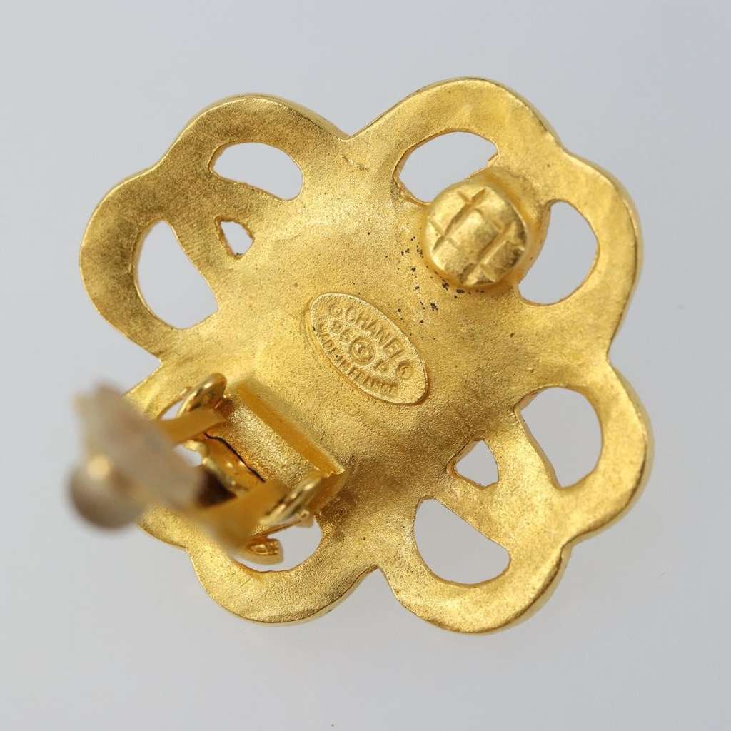 Chanel CC Hoop Clip-On Earrings Gold Metal Good condition - Box View