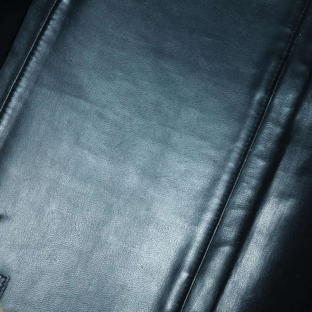 Chanel Vintage Diamond Stitch Boston Bag Black Leather Good condition - Box View