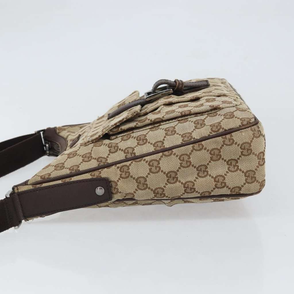 Gucci Vintage Shoulder Bag Beige Canvas Good condition - Model View