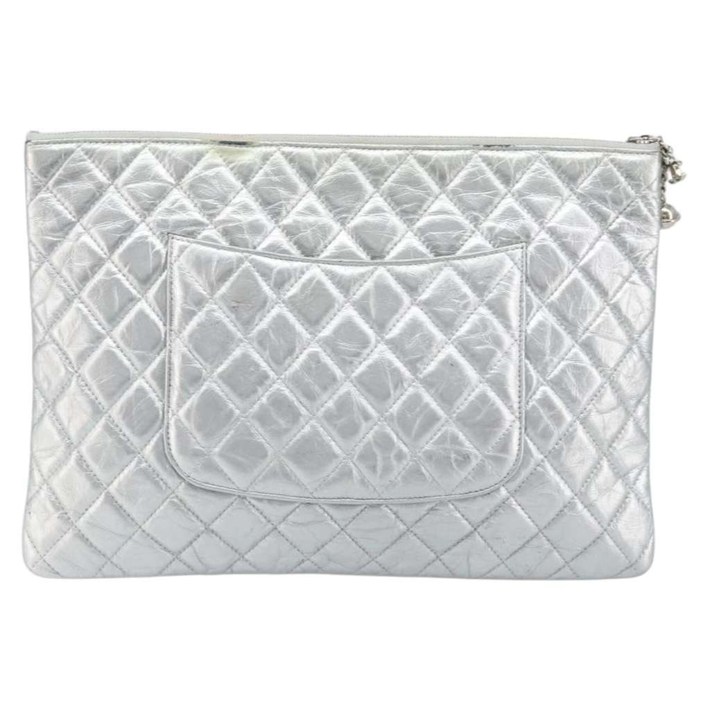 Chanel O Case Clutch Silver Leather Good condition - Back View