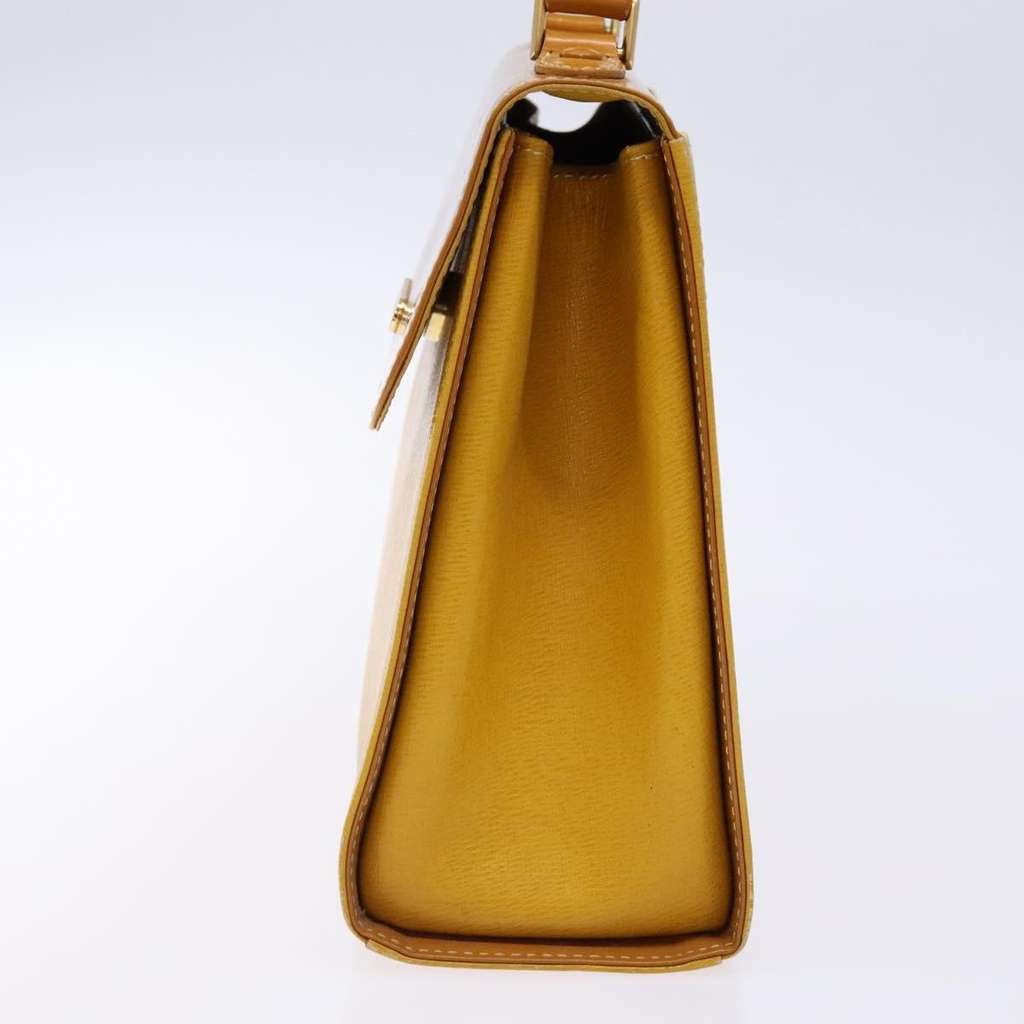 Burberry Vintage Handbag Yellow Leather Good condition - Model View