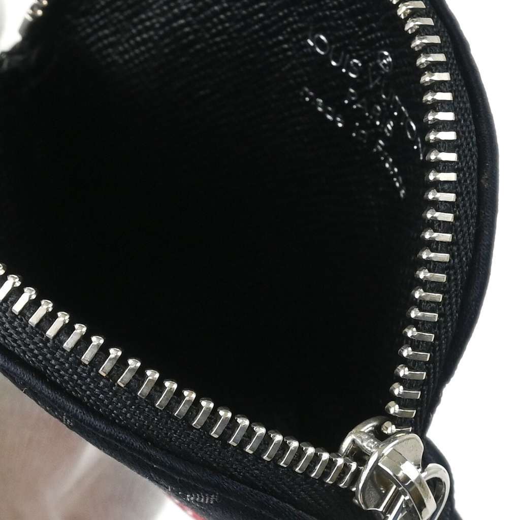 Louis Vuitton Round Coin Purse Black Silk Good condition - Inside View