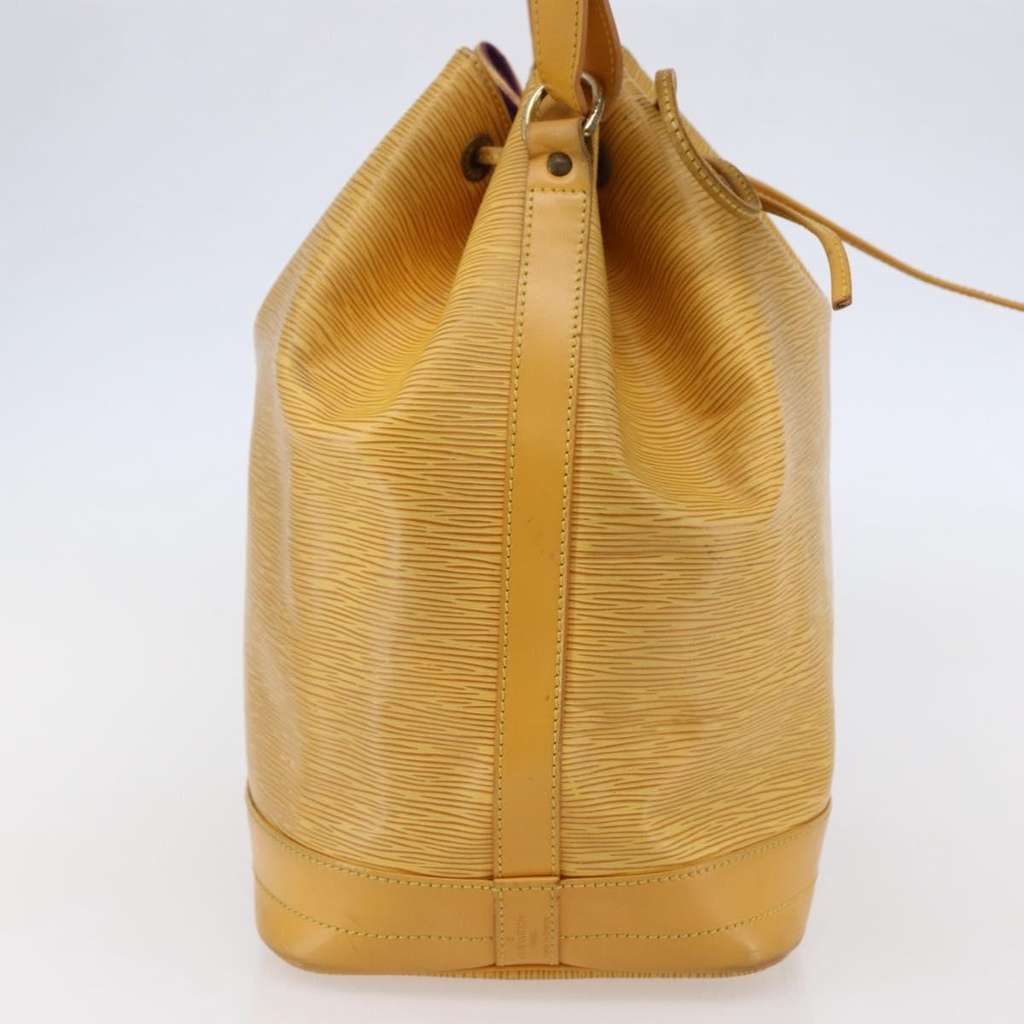 Louis Vuitton Noe Handbag Yellow Leather Good condition - Inside View