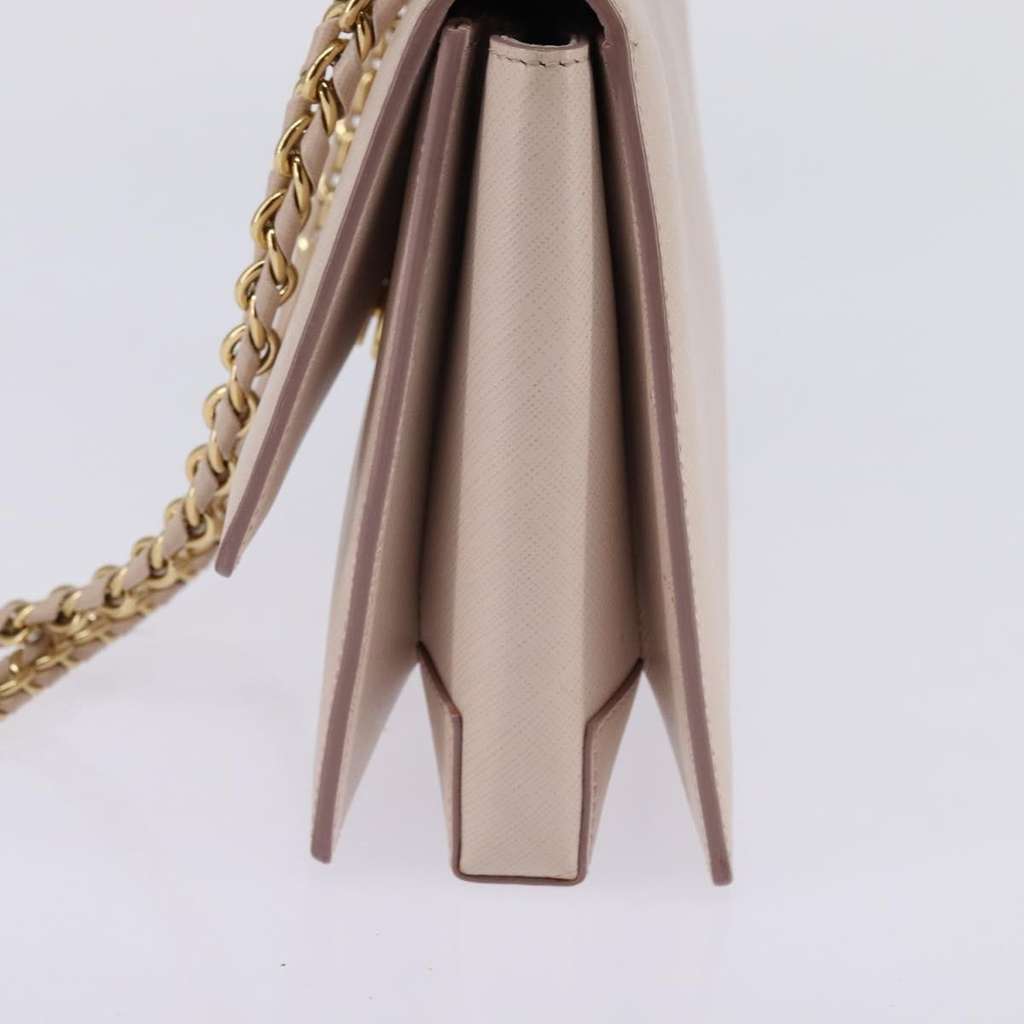 Salvatore Ferragamo Ginny Crossbody Bag Pink Leather Good condition - Model View