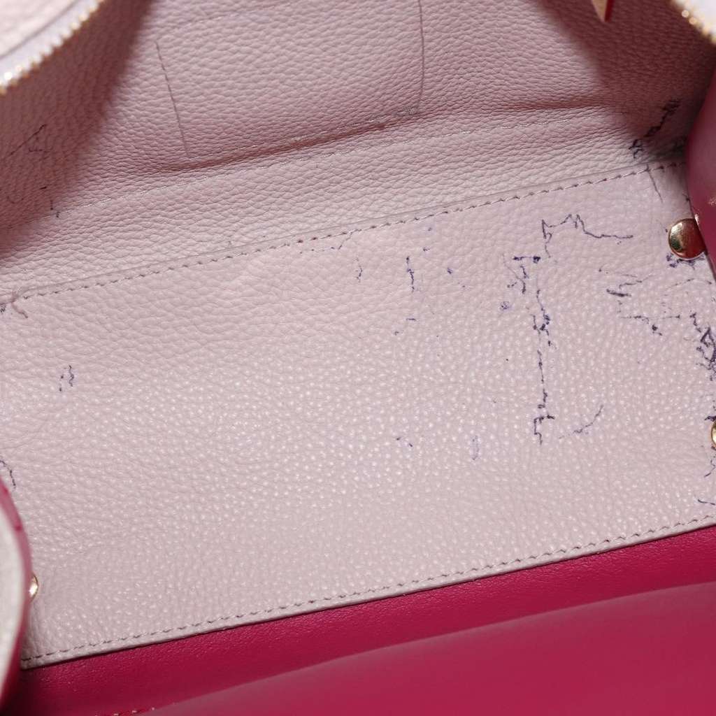 Salvatore Ferragamo Amy Tote Beige Leather Good condition - Model View