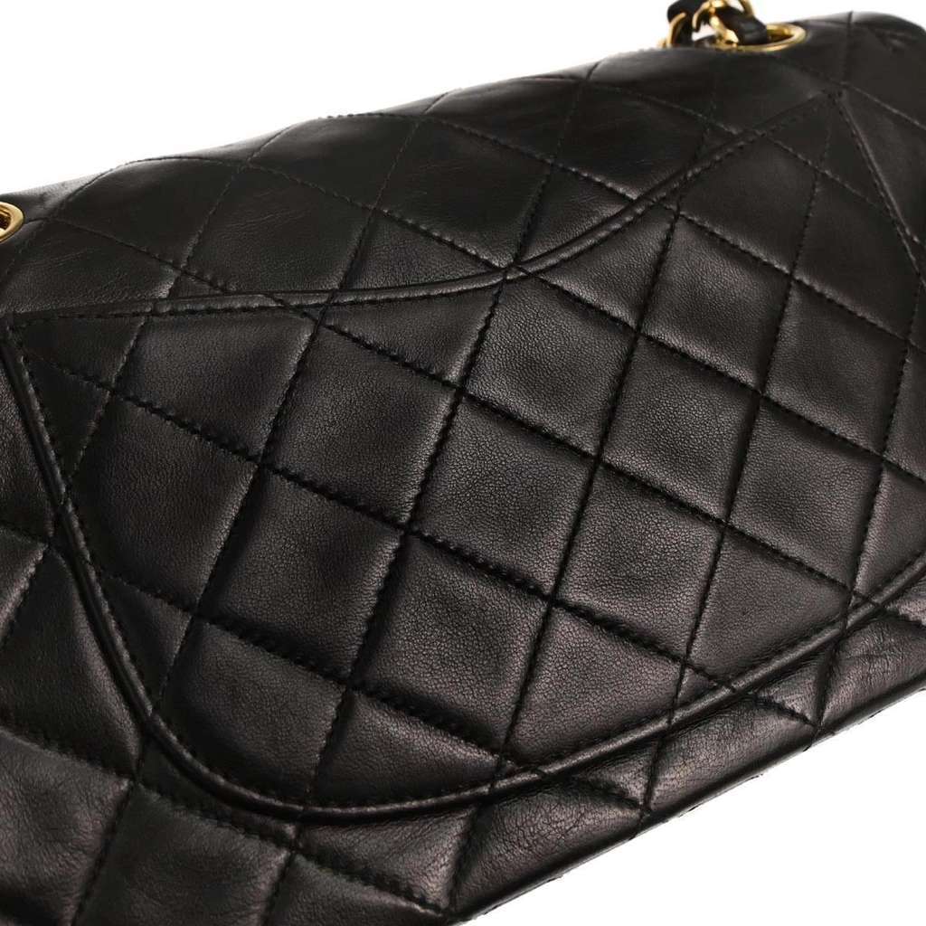Chanel Timeless - Classic Double Flap Bag Black Leather Good condition - Model View