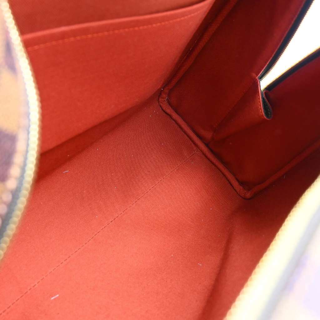 Louis Vuitton Nolita Satchel Brown Canvas Good condition - Model View