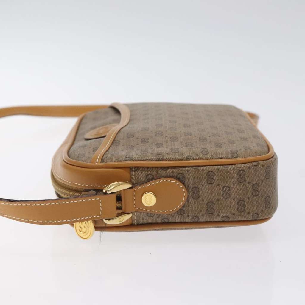 Gucci Zip Pouch Beige Good condition - Model View