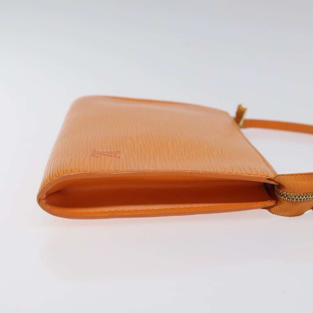 Louis Vuitton Pochette Accessoires Orange Leather Good condition - Inside View