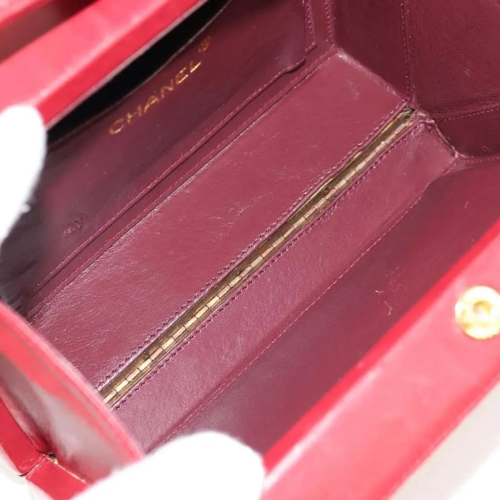 Chanel Matelasse Chain Shoulder Bag Red Leather Good - Box View