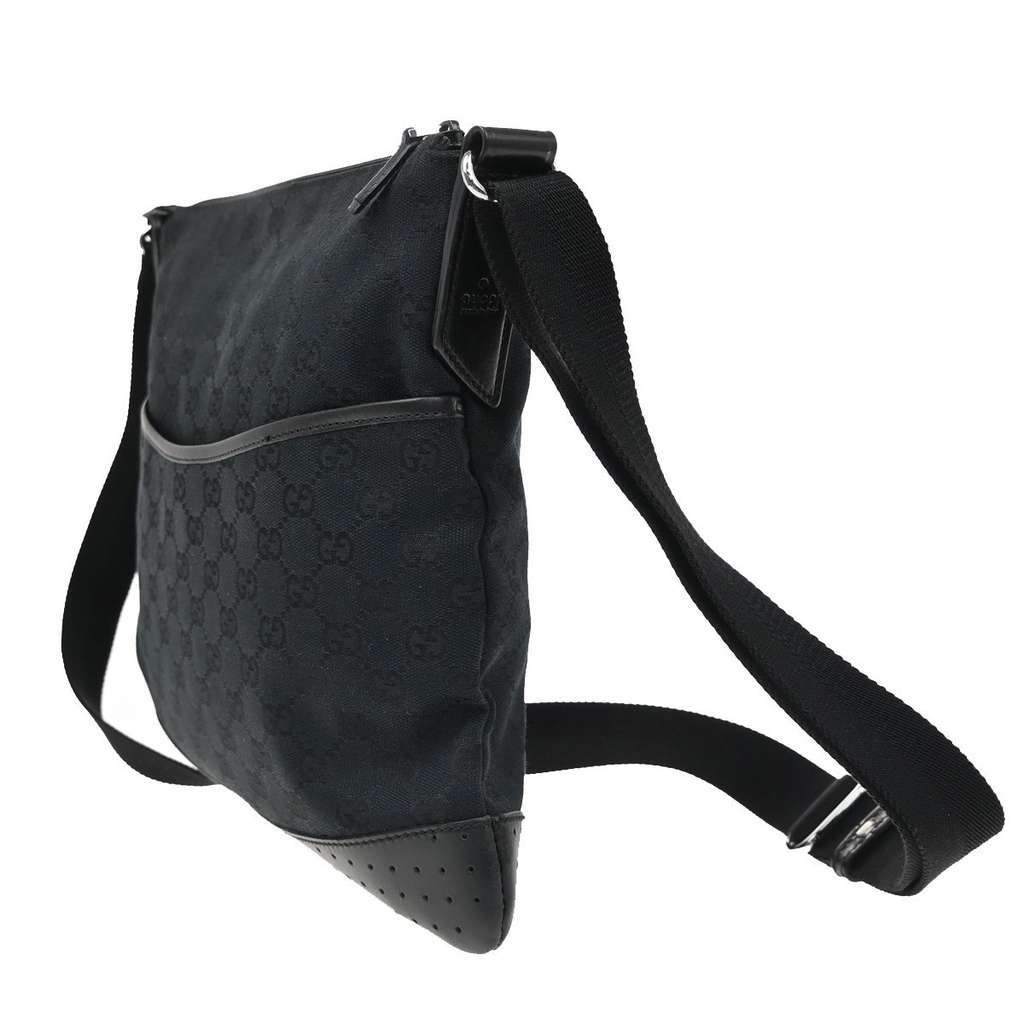 Gucci Zip Messenger Bag Black Canvas Good condition - Model View