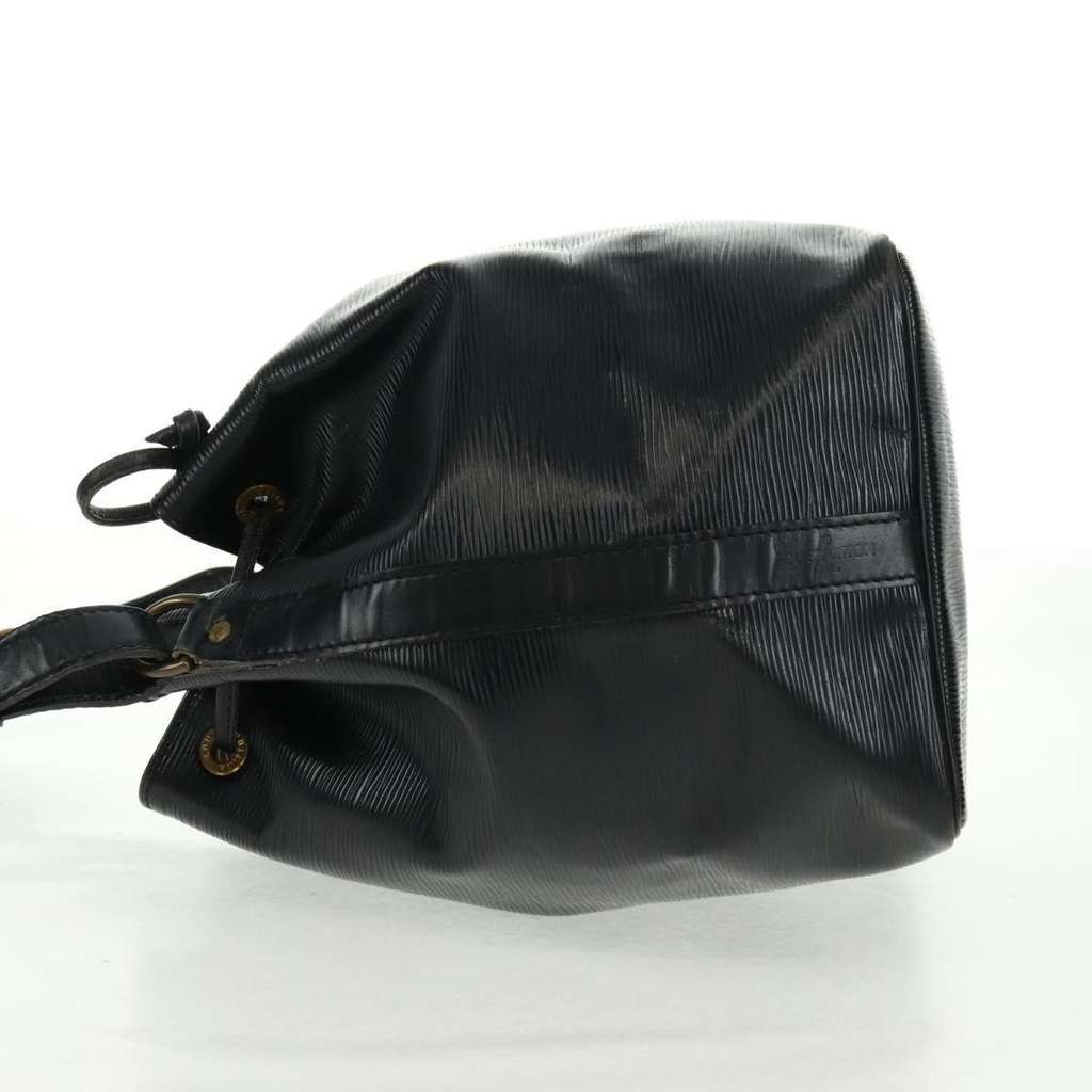 Louis Vuitton Petit Noe Handbag Black Leather Good condition - Inside View