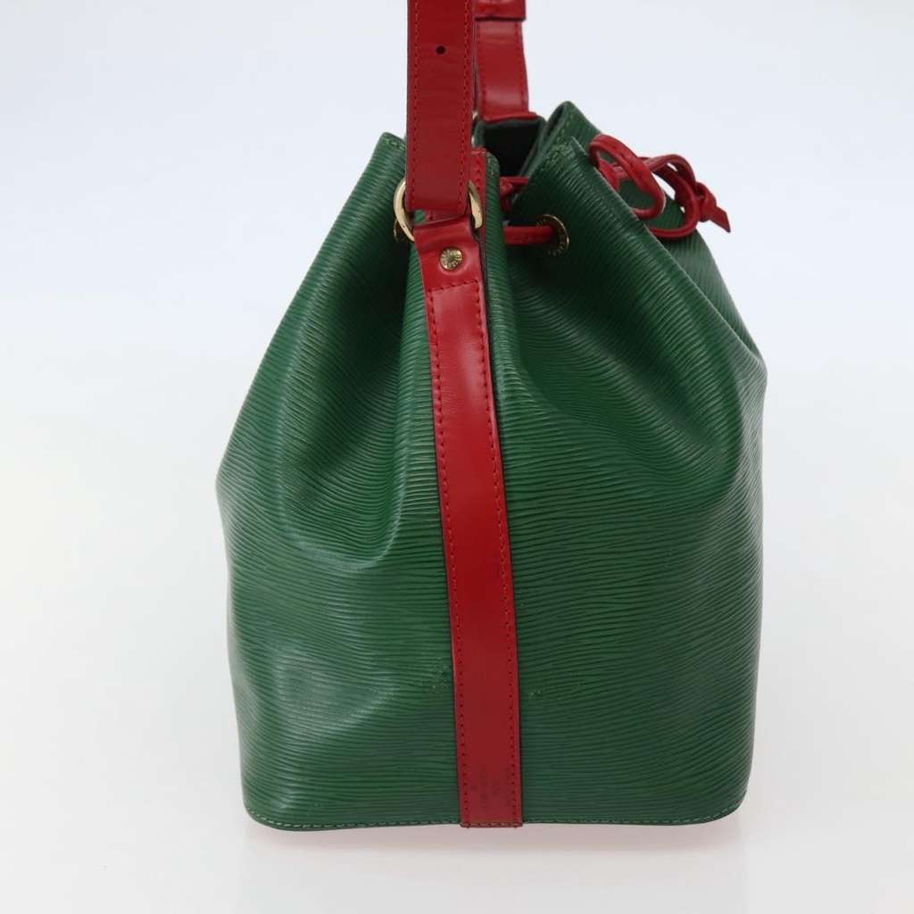 Louis Vuitton Bicolor Petit Noe Handbag Green Leather Good condition - Inside View