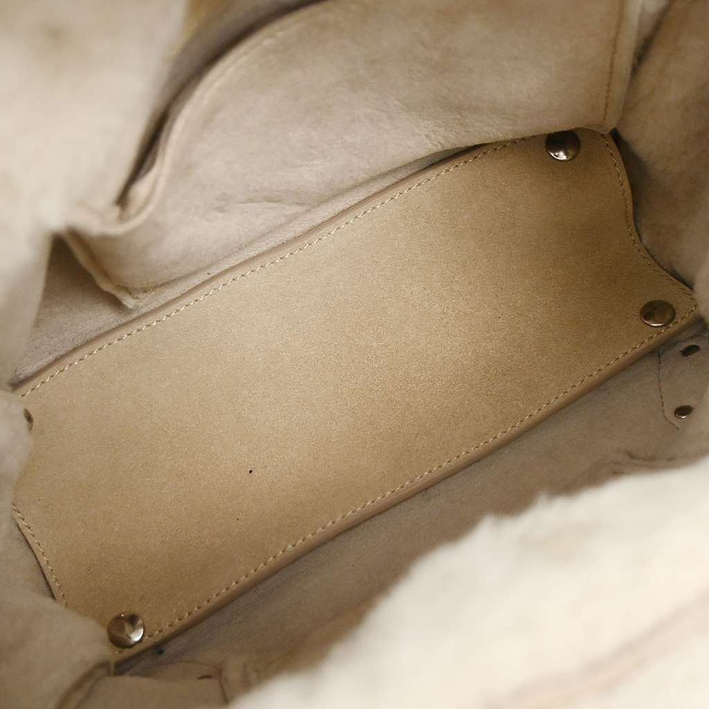 Balenciaga Papier B4 Zip Around Classic Studs Bag Beige Fur Good condition - Inside View