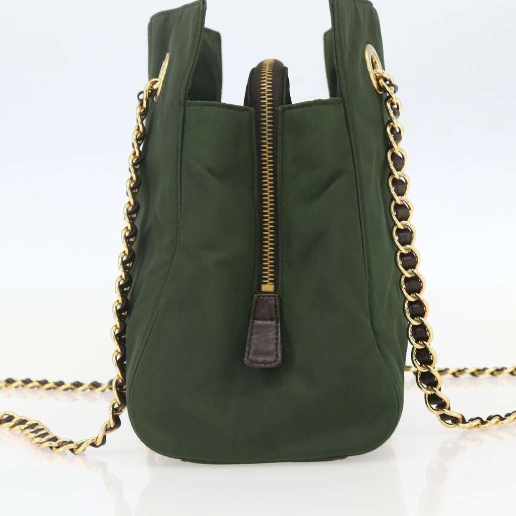 Prada Re-Edition 1995 Chain Tote Green Good condition - Model View