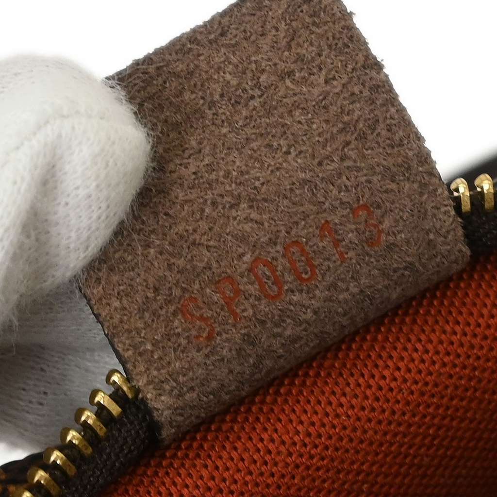 Louis Vuitton Trousse Make Up Bag Brown Canvas Good condition - Model View