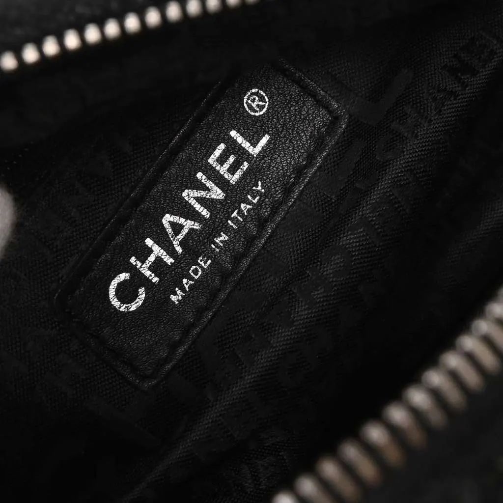 Chanel Vintage Zip Bowler Bag Black Cotton Good - Model View