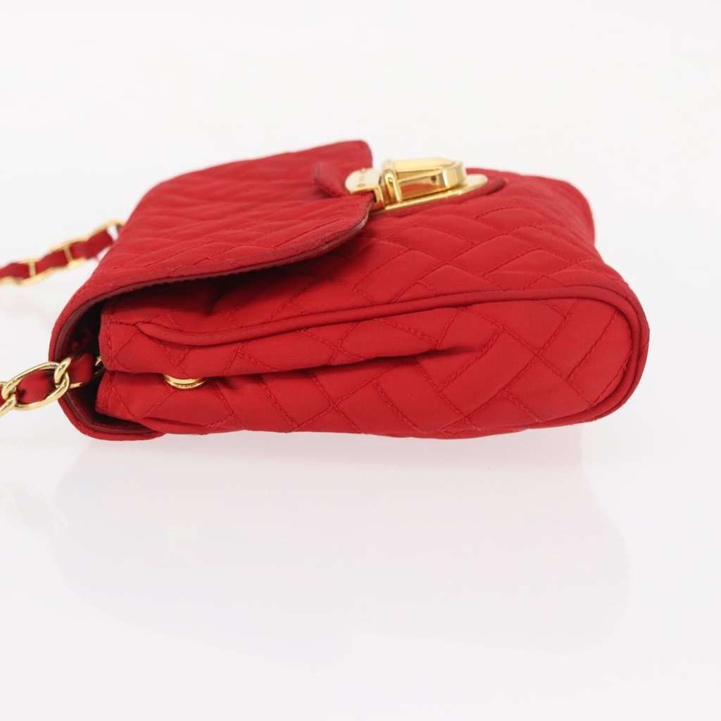 Prada Pushlock Chain Flap Bag Red Good condition - Model View