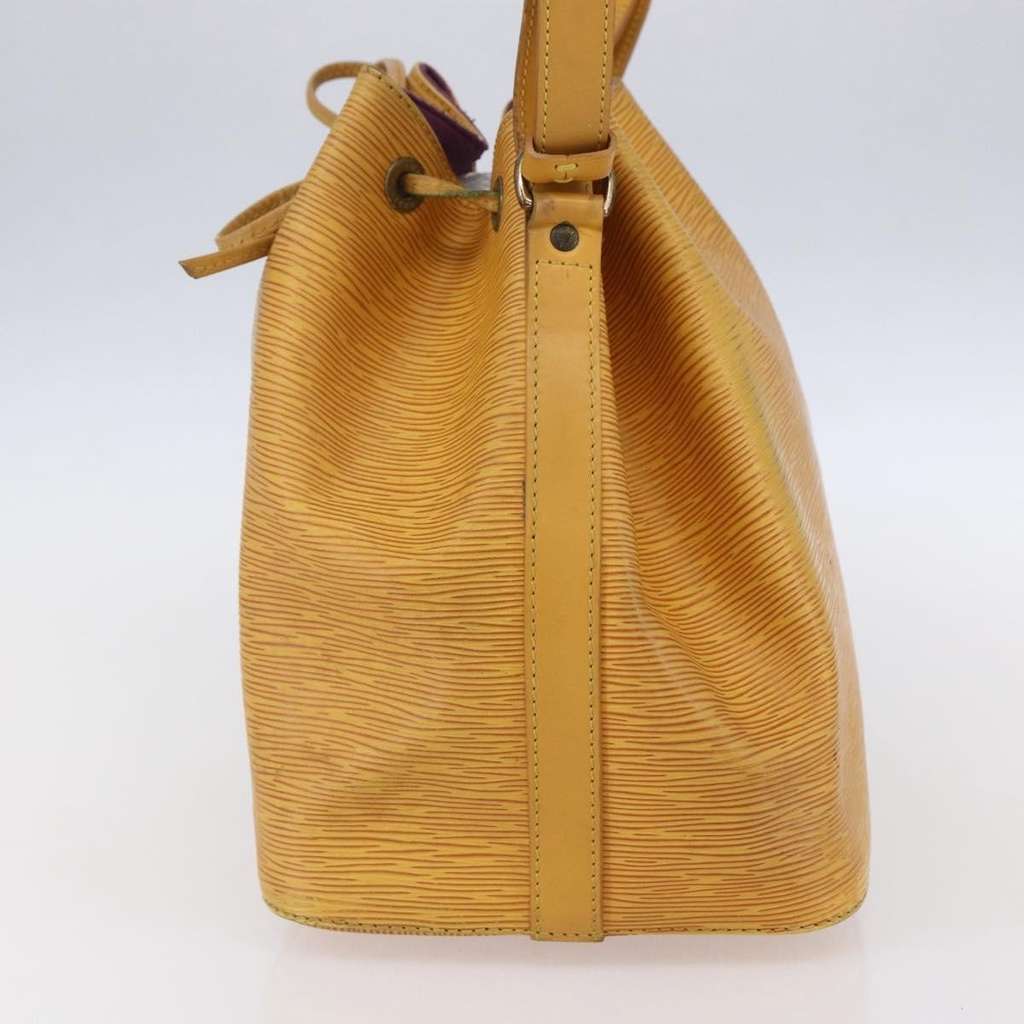 Louis Vuitton Petit Noe Handbag Yellow Leather Good condition - Model View