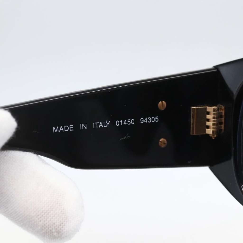 Chanel CC Logo Matelasse Sunglasses Eye Wear Black Plastic Good condition - Box View