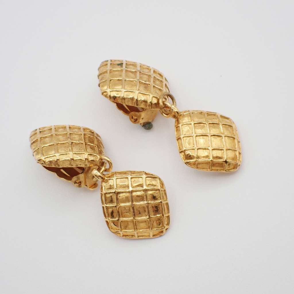 Chanel Vintage CC Diamond Drop Clip-On Earrings Gold Fair condition - Back View